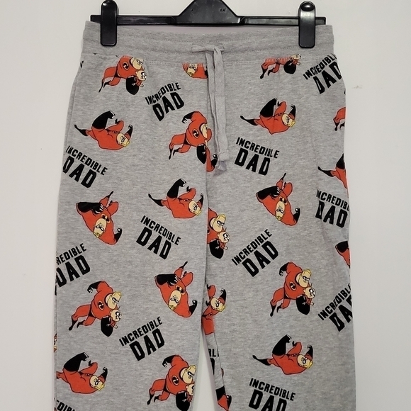 ☀️NWT Pixar Incredible Dad Joggers - Picture 3 of 6